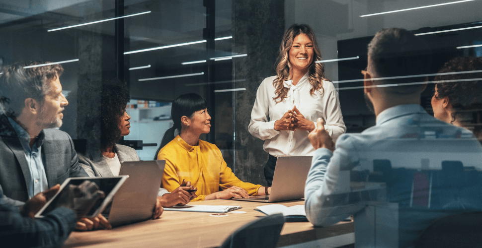 cxm-hero-mobile-3-reduced