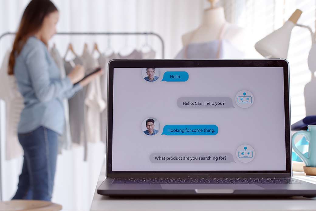 Improve eCommerce CX with chatbots | Probe CX